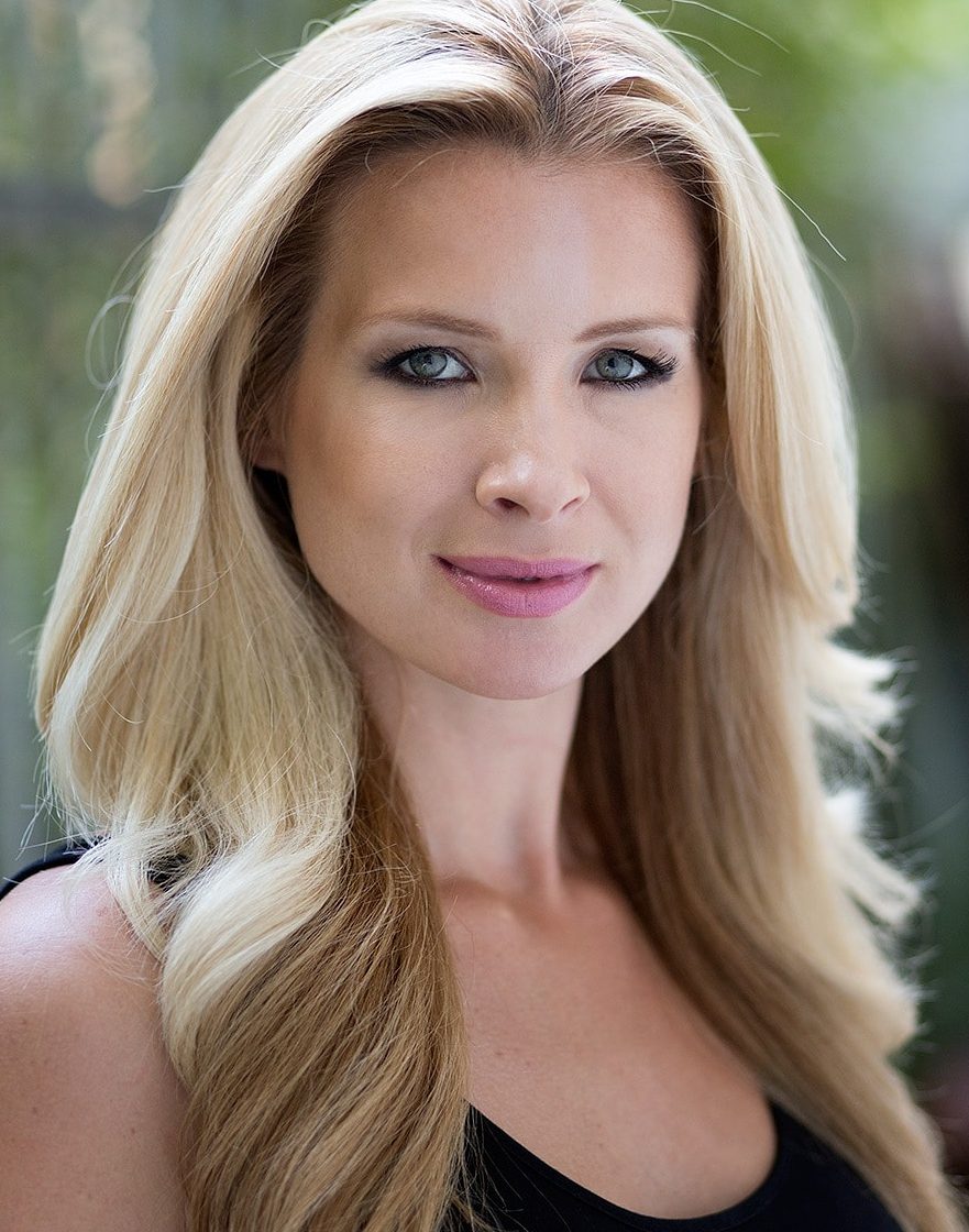 Lauren Frain Headshot