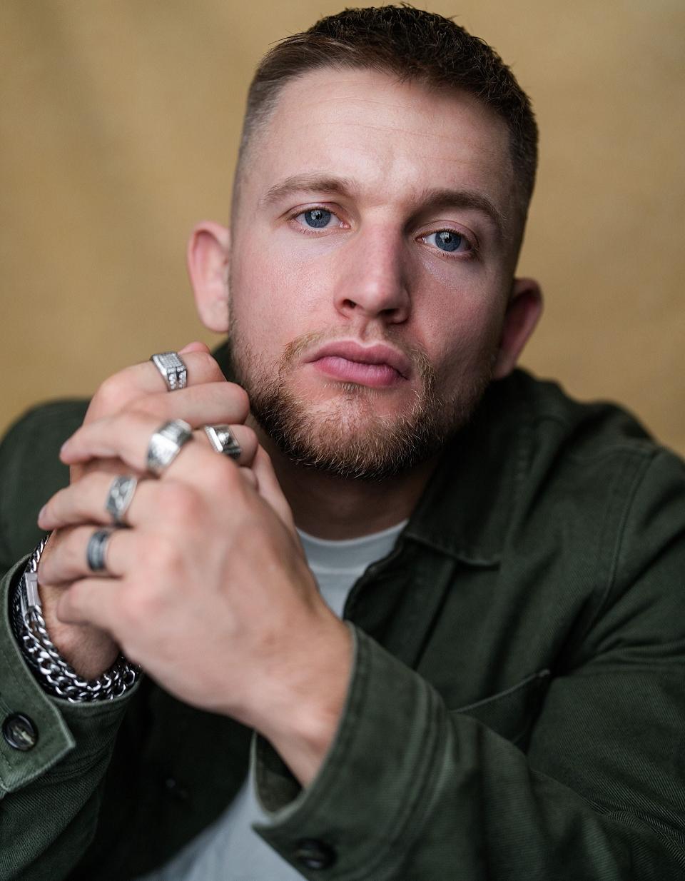 KEANE SUDWORTH Headshot