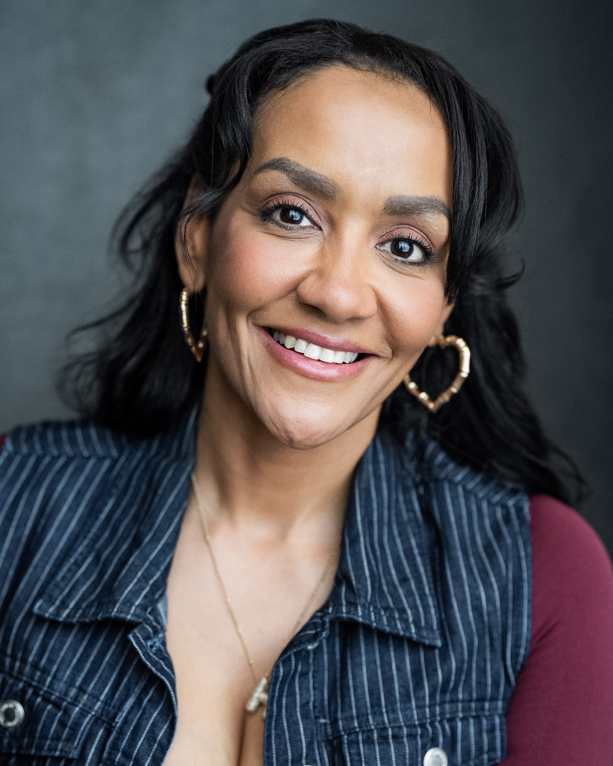 HEATHER TOMLINSON Headshot