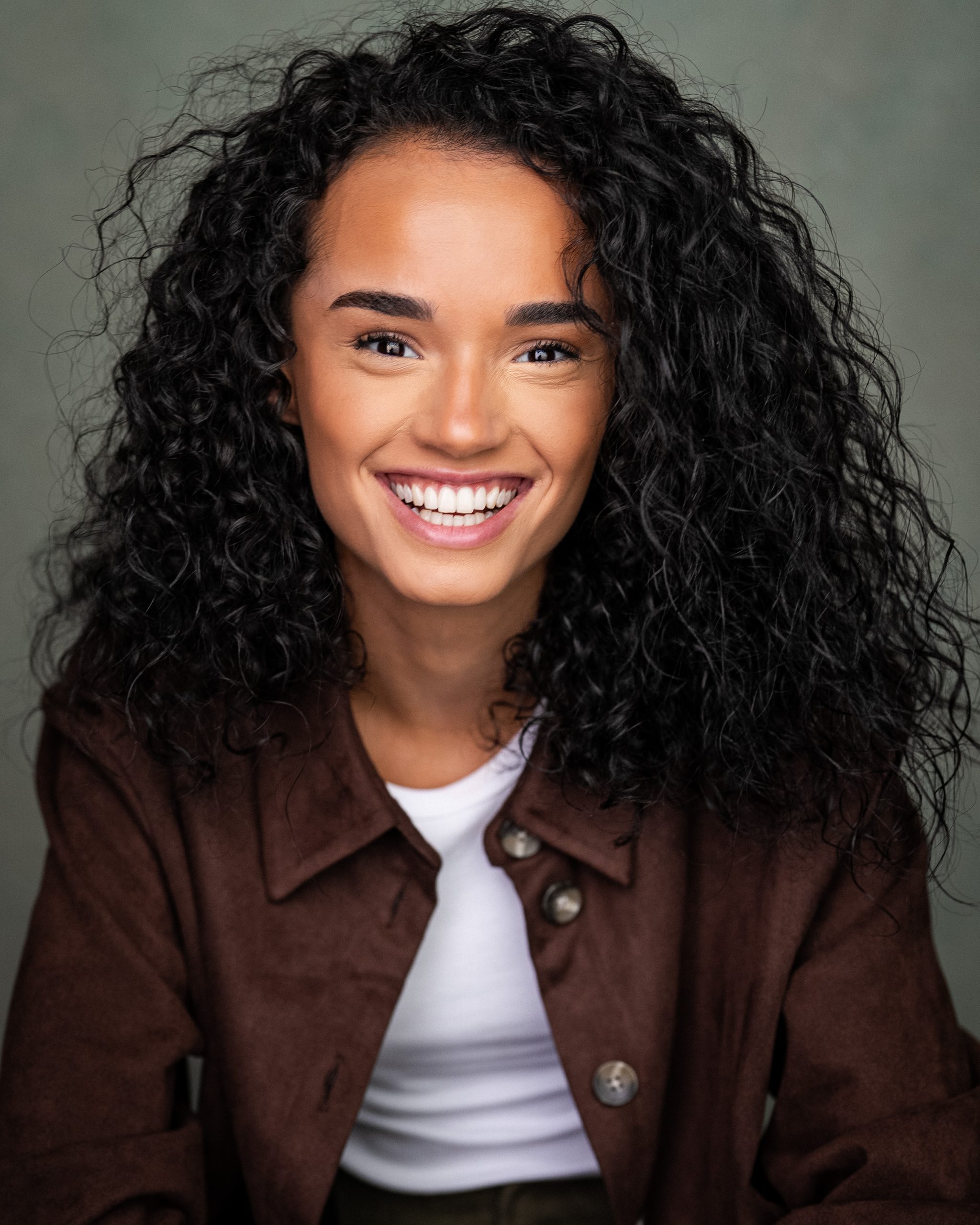 NIAMH HENEGHAN Headshot