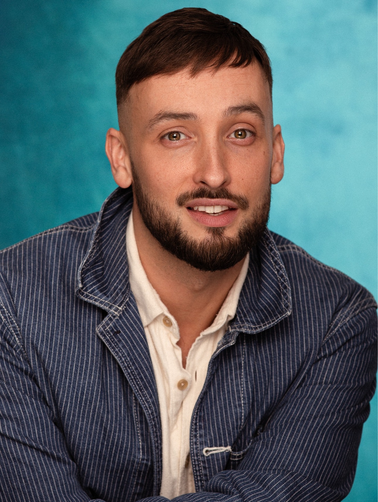 DOMINIC VULLIAMY Headshot