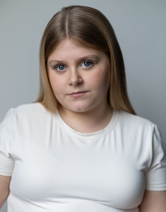 WILLOW KELLY Headshot