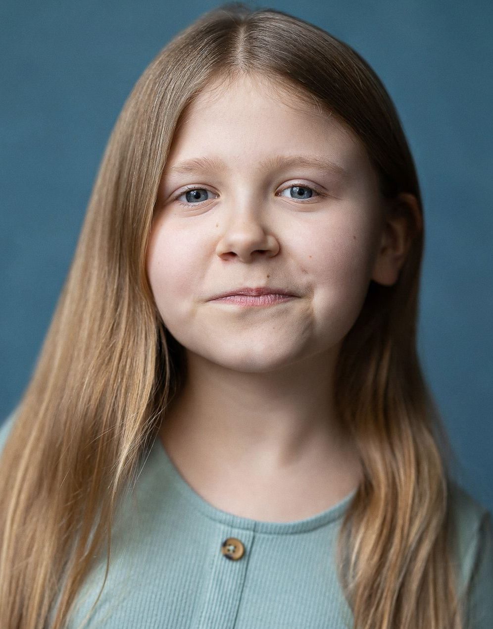 OLIVE KELLY Headshot