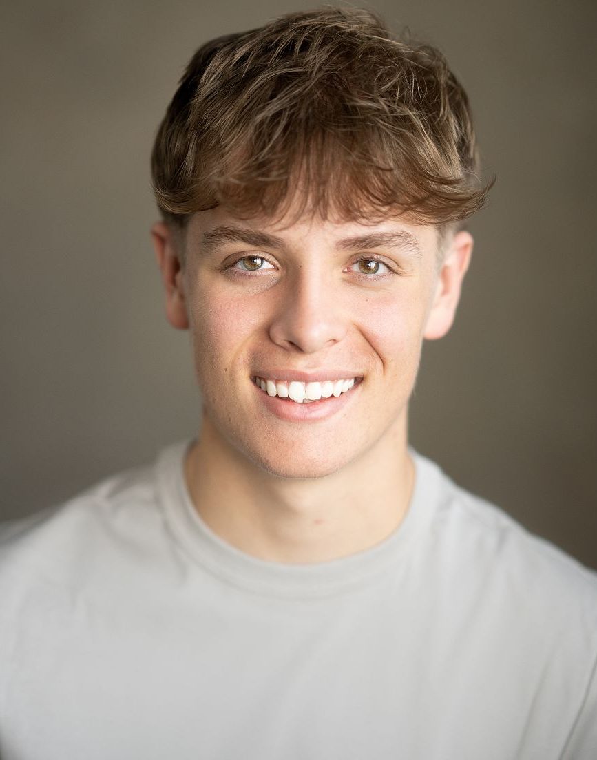 ALEX CHARNOCK Headshot